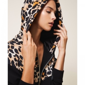 Travel-Tw panter