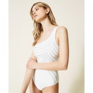 twbeach white