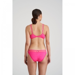 tahar blogger pink
