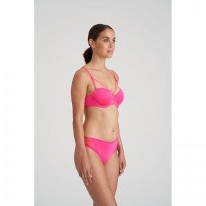 tahar blogger pink