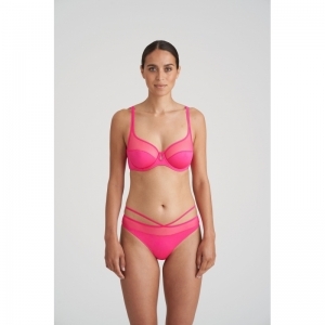 tahar blogger pink