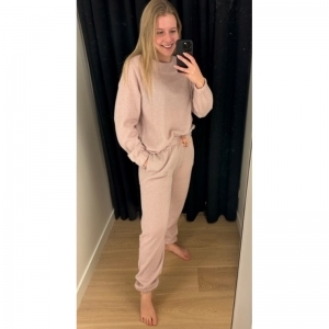 pluw pink