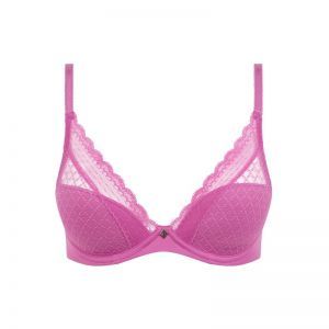 norah chic Rosebud